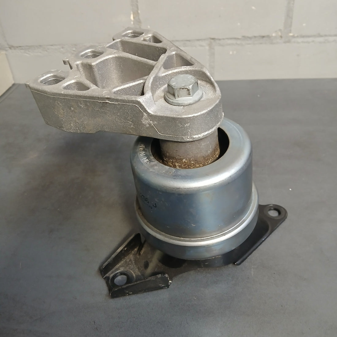 Original VW T5 Multivan Transporter Motorlager 7E0199207 / 7E0199256J