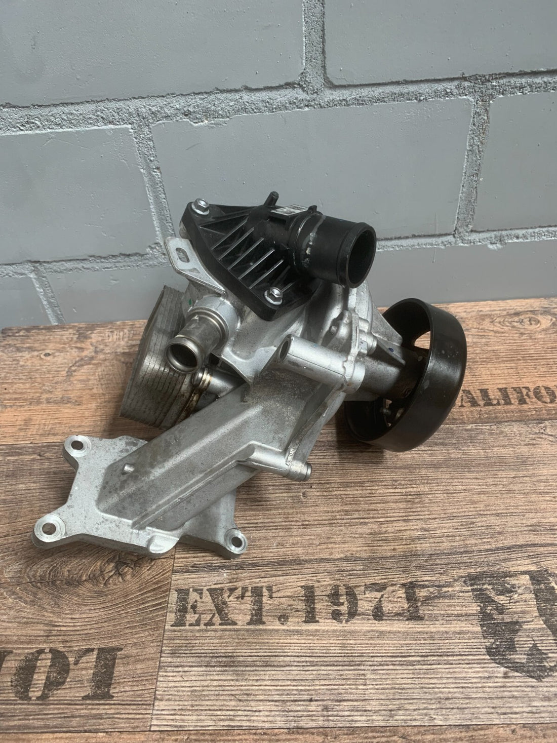 Original Opel Astra K 1.2T Wasserpumpe Thermostat 634743157