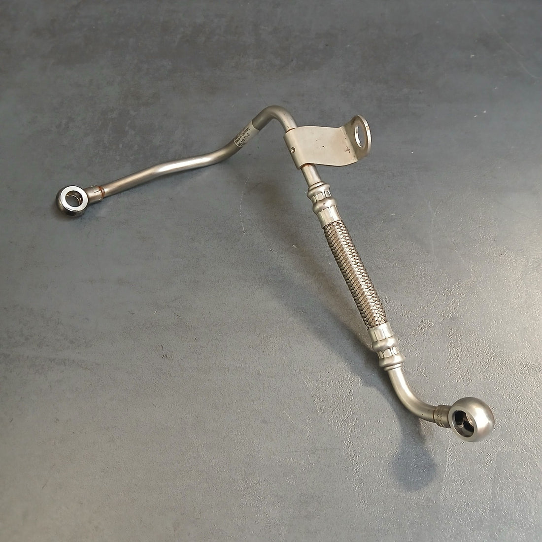 Original VW Multivan VI SGF, SGM, SGN Turbinenschmierrohr 04L145771Q