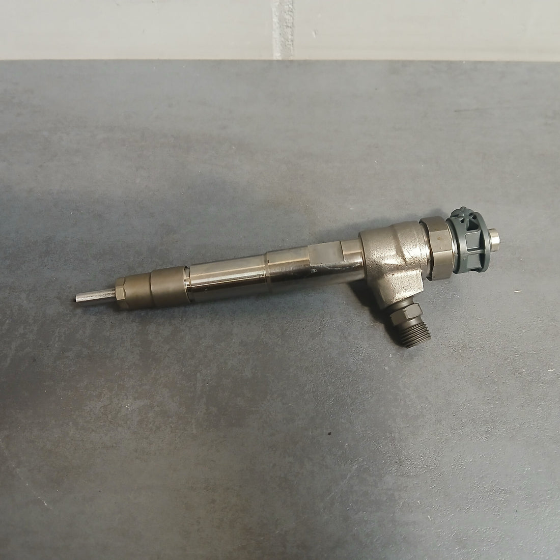 BOSCH Einspritzdüse Original Renault Nissan Dacia 1,5 DCI H8201636333 0445110800