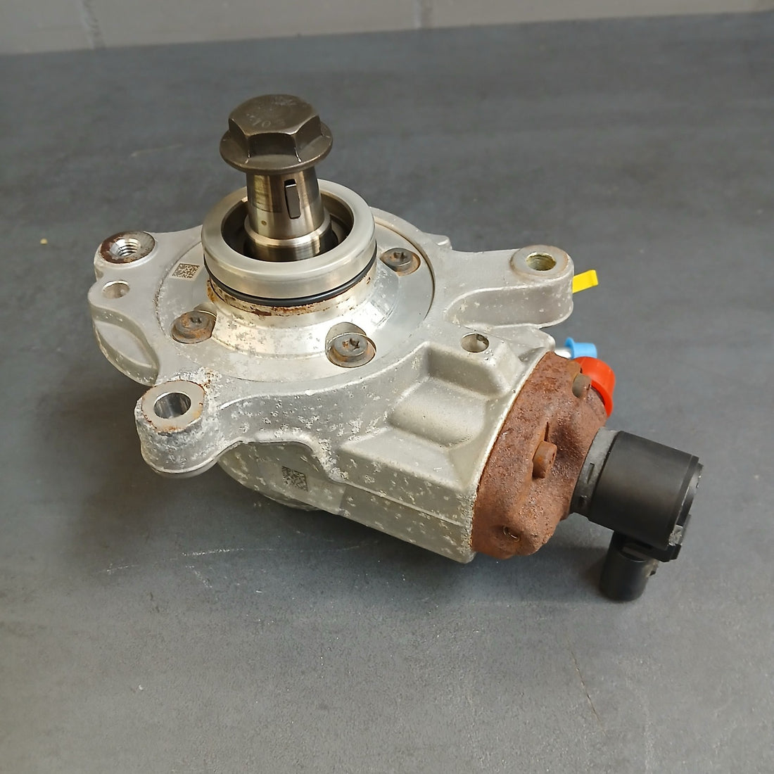 Original Ford TRANSIT Kraftstoffpumpe Hochdruckpumpe HG9Q9B395AA