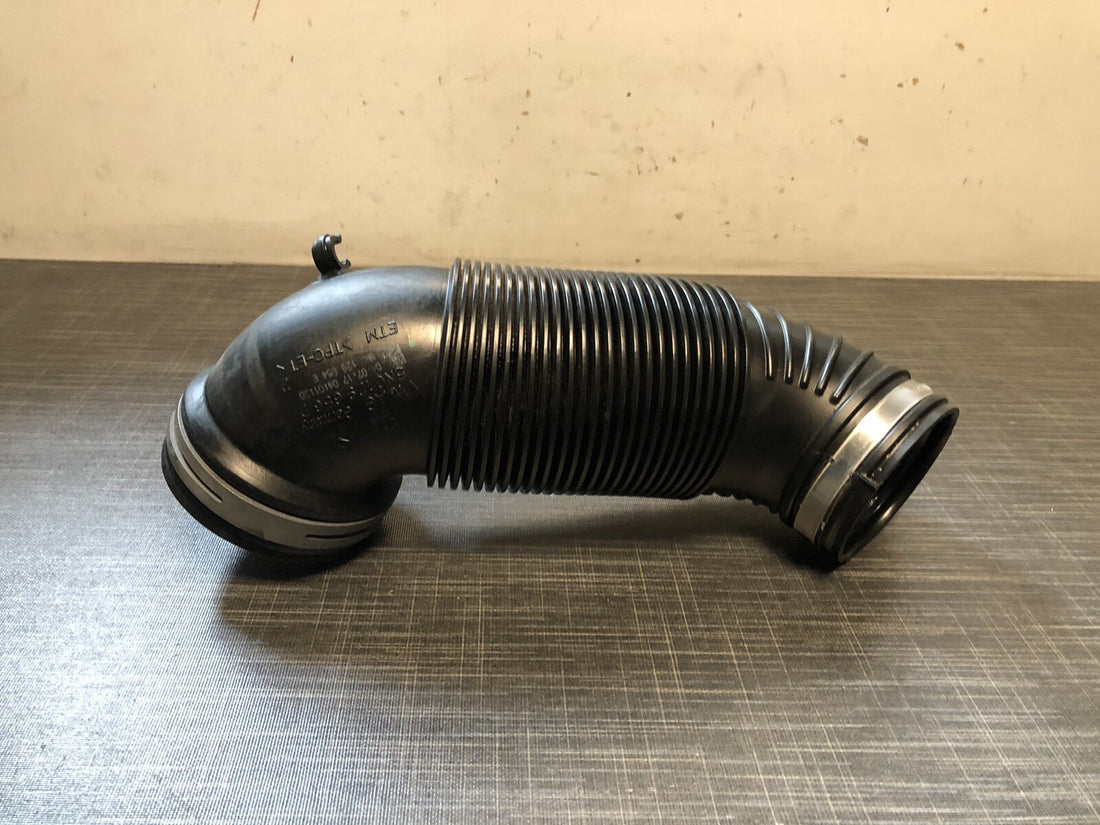 VW Audi Seat Skoda Ladeluftschlauch 5N0129656D