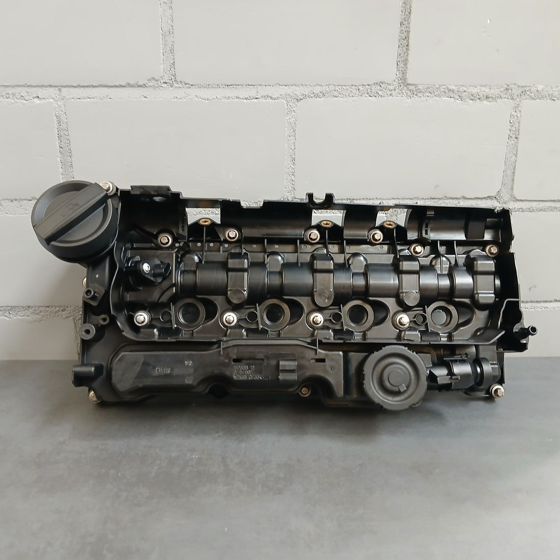 BMW 320D B47D20A Ventildeckel 8581797