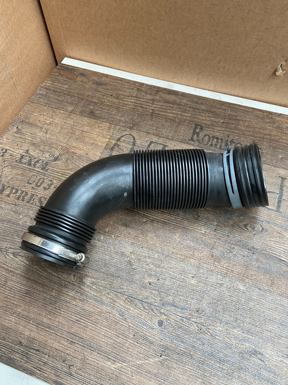 Original VW Audi Seat Skoda 1.8 TFSI Ladeluftrohr 5Q0129654AE