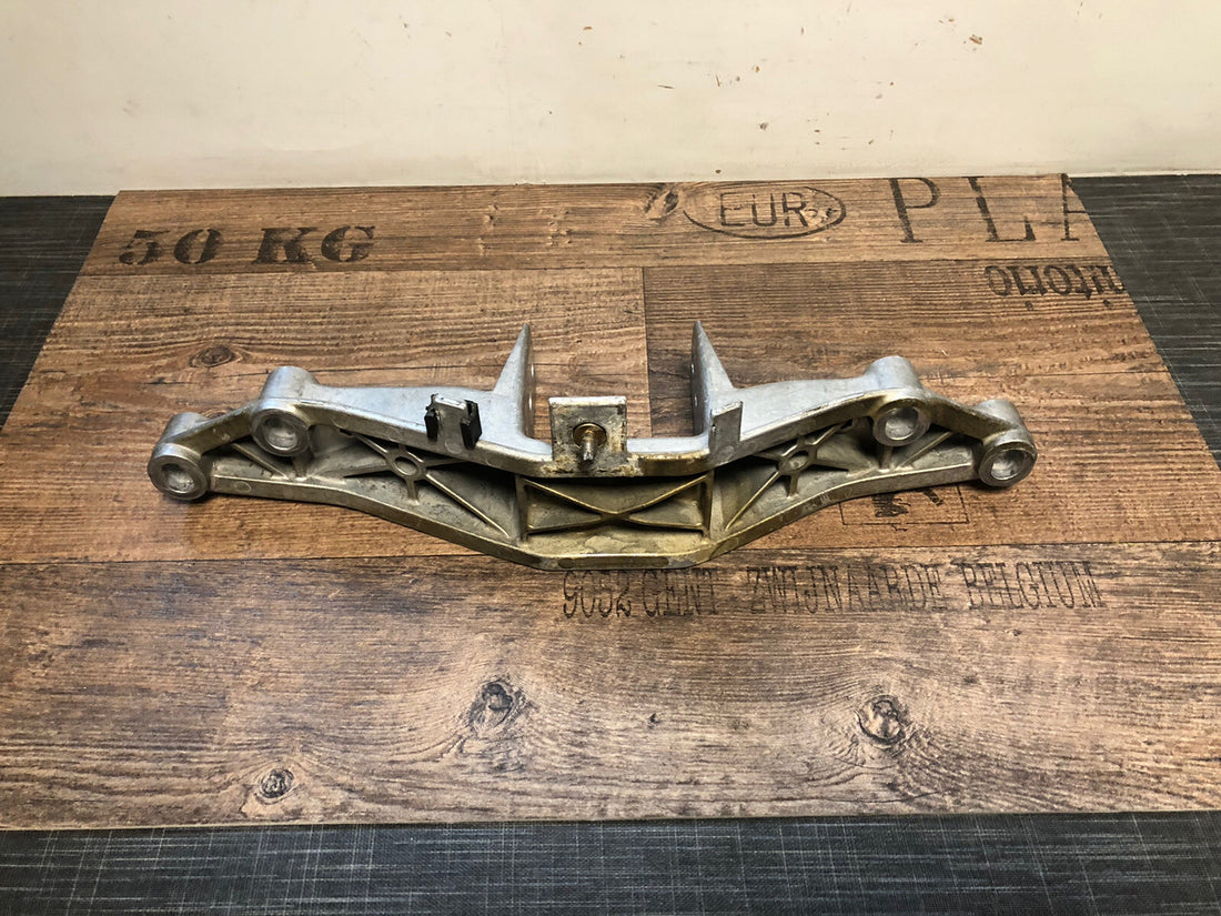 Original Porsche Boxster Cayman Motorhalterung Halter 98737530902