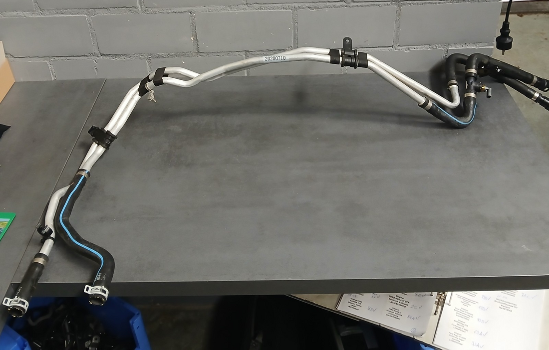Original FORD KUGA III Wasserrohr Kühlwasserschlauch-Baugruppe LX6110C775HPJ