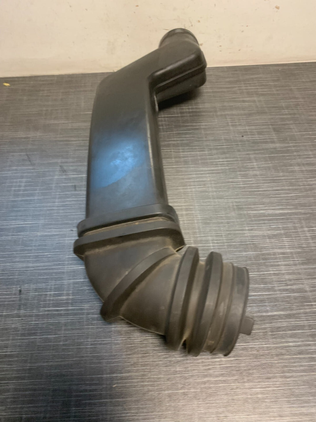 Original Mercedes-Benz Ladeluftrohr Ansaugrohr A1111400012