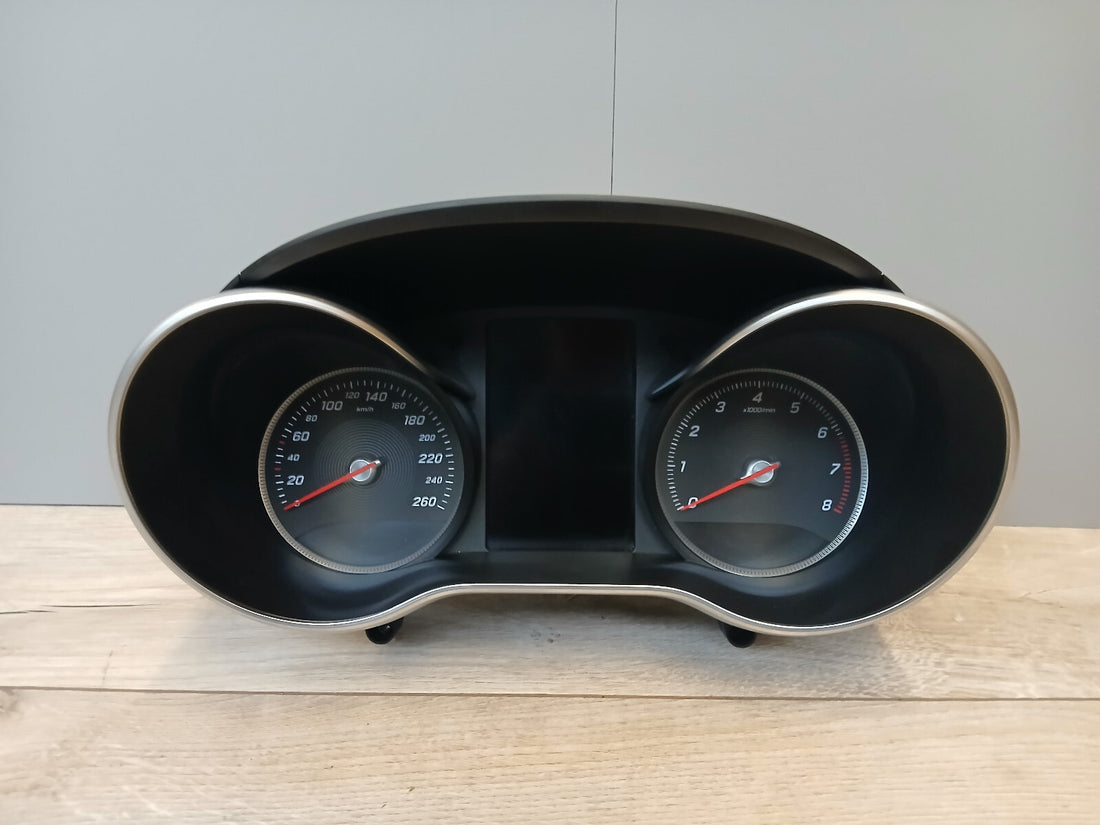 Mercedes-Benz W205 | Cockpit Tachometer Kombiinstrument A2059001118 A2C80352504