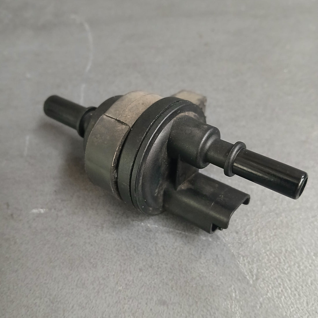 Renault Peugeot Vakuumventil Unterdruckventil B200584324