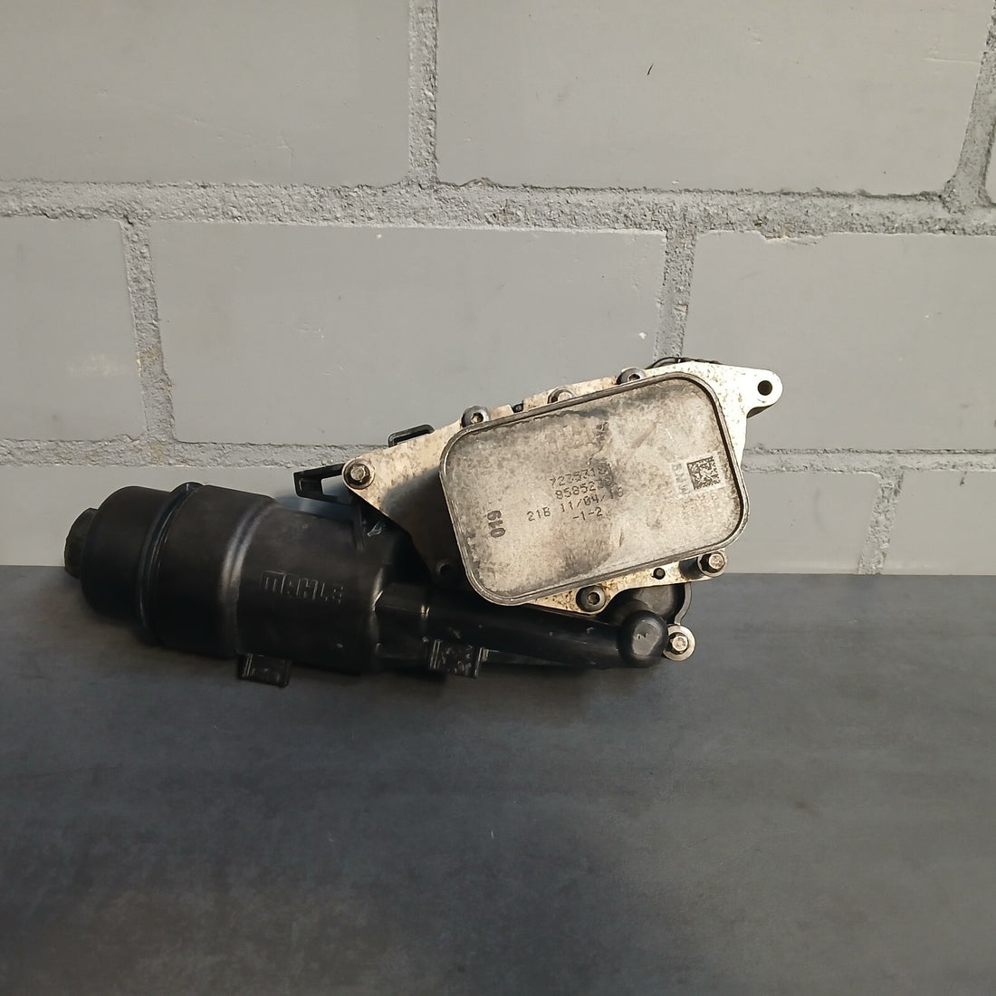 BMW 2er Ölfiltergehäuse mit Ölkühler 70563887