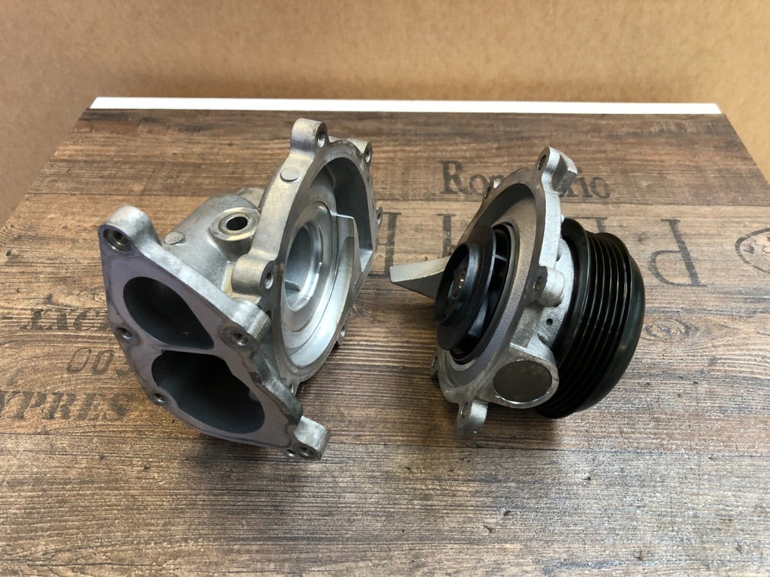 Original Mercedes-Benz W213 220D Wasserpumpe A6542010010 A6542002300