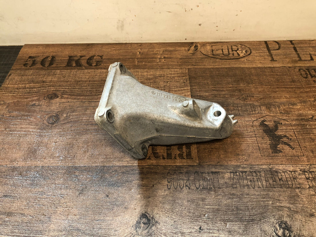 Original Mercedes W210 E230 111.970 Motorhalter Halter 1112230904