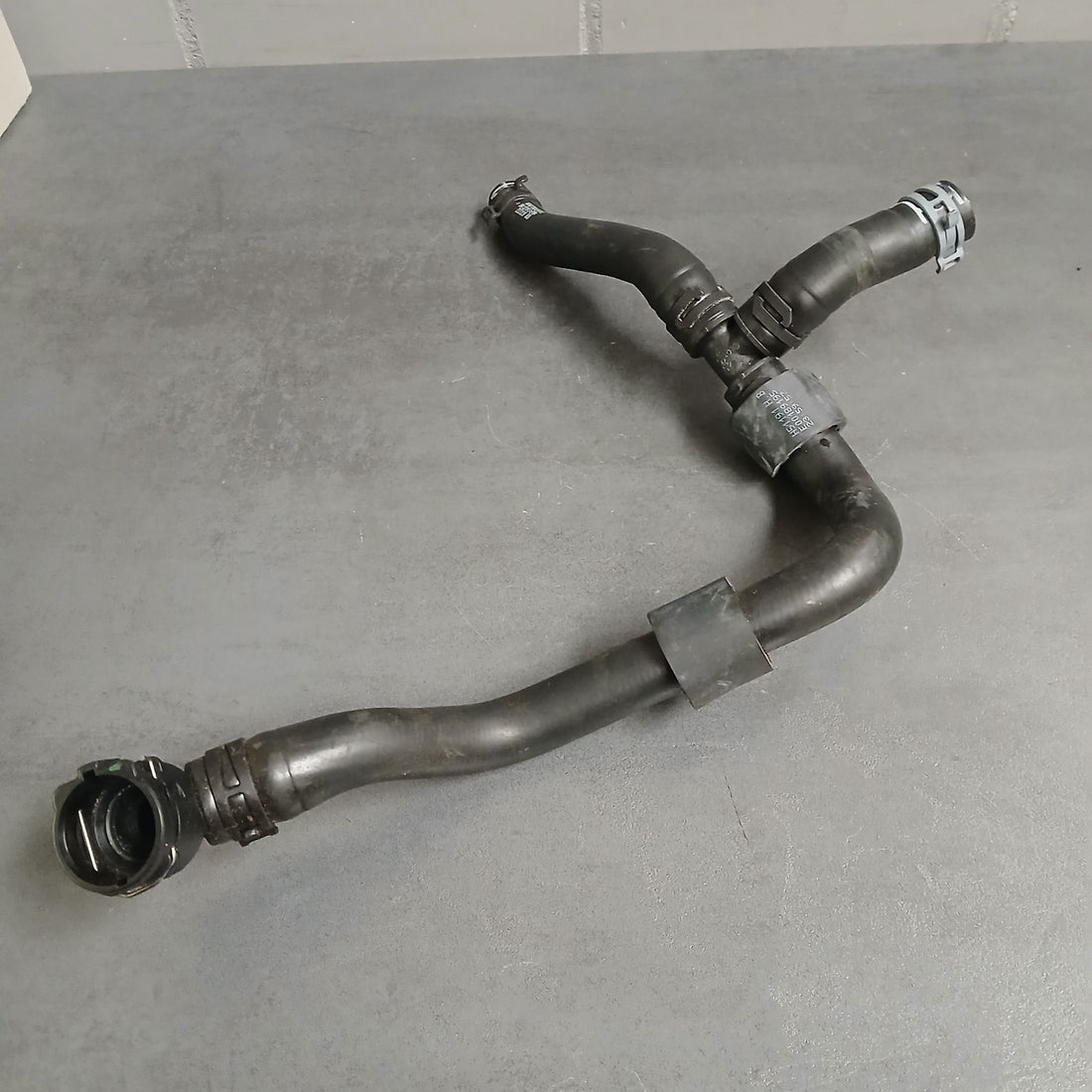 Original Audi A3 8Y Kühlmittelschlauch mit Schnellverschluss 5WA122051S
