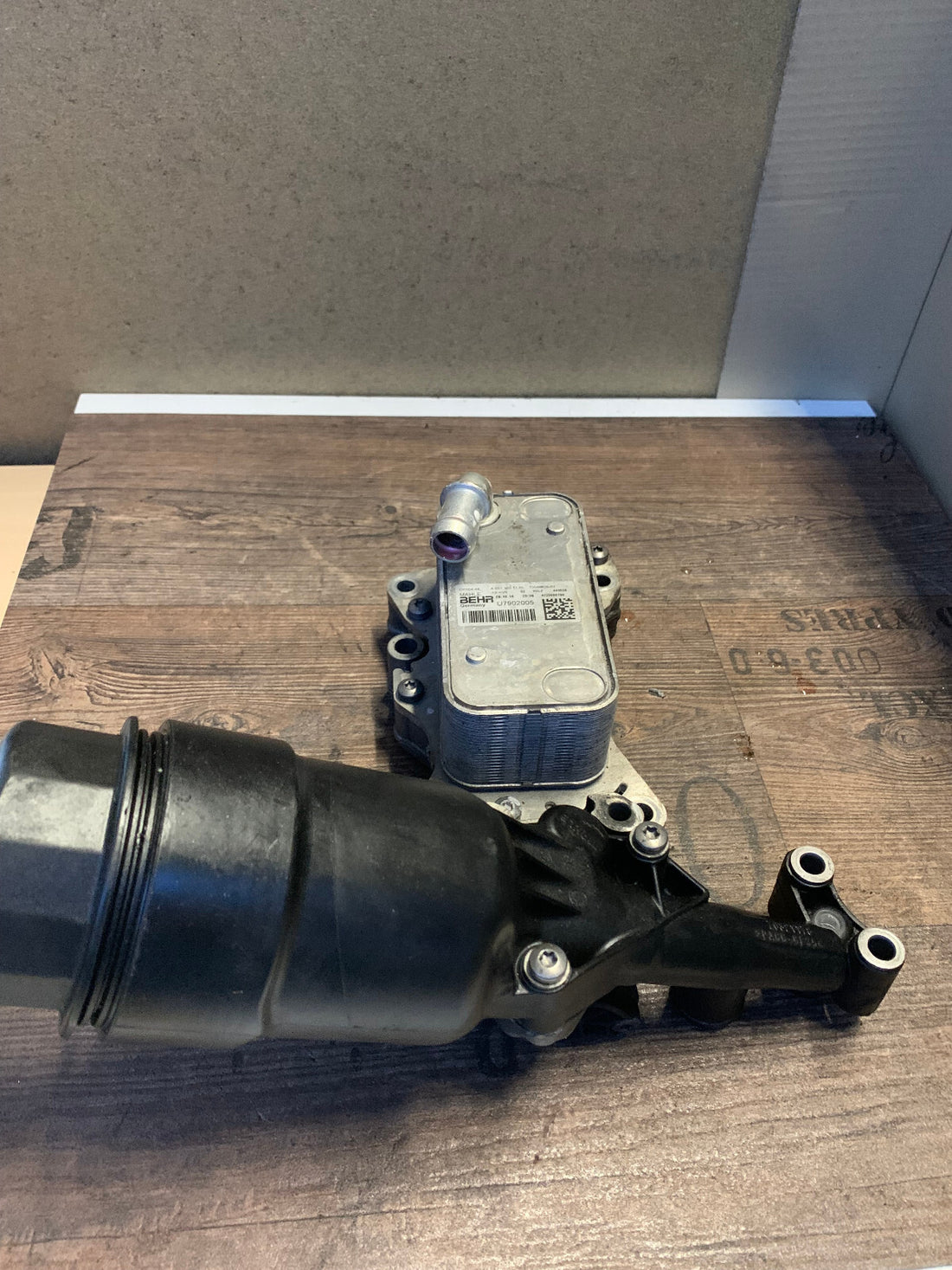 Original Mercedes Benz Ölkühler Ölfiltergehäuse A6511801165