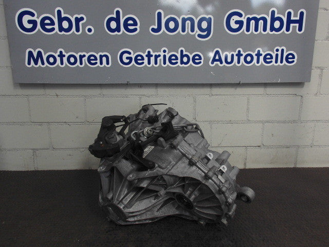 -- Volvo V40 2.0 D2, 6 Gang Getriebe von 2015` FU1R7002AEB --TOP--