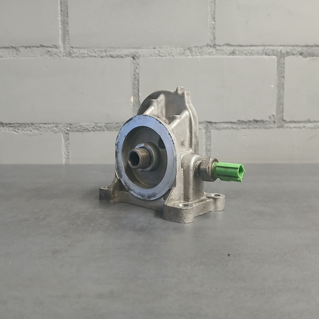 Ölfiltergehäuse Adapter FoMoCo BB5E6881AD