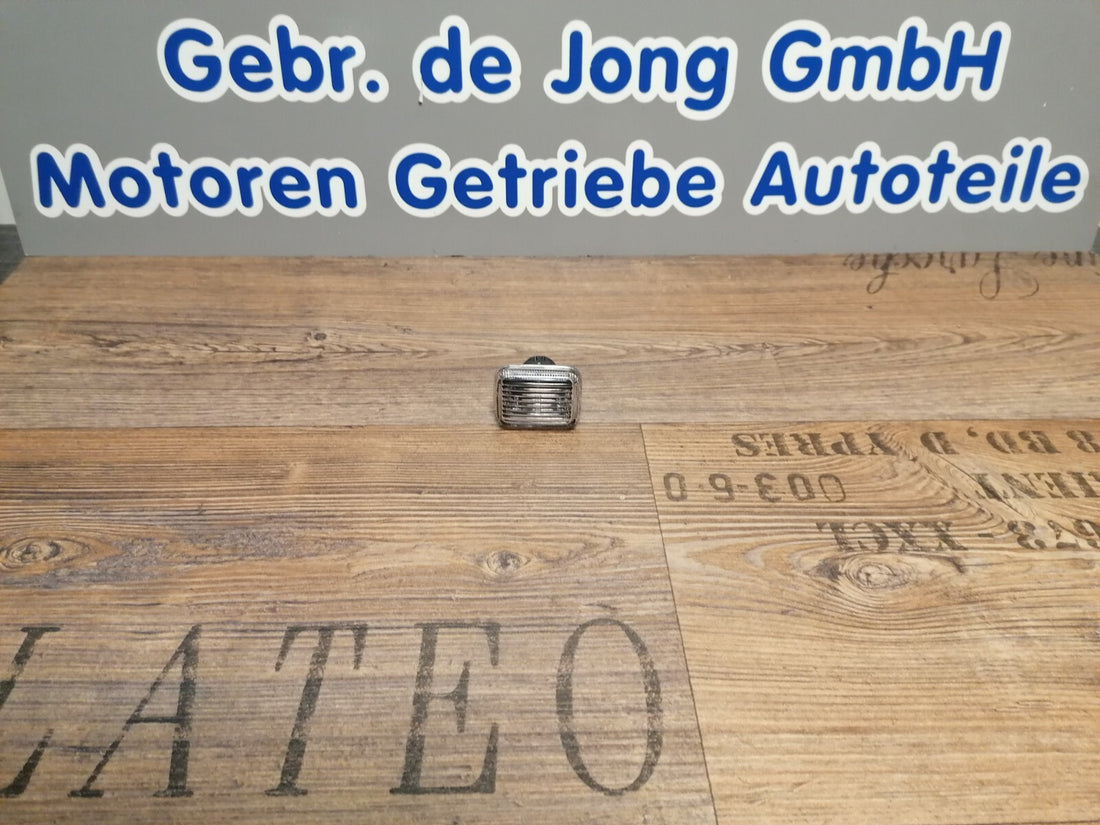 Land Rover Discovery Defender Range Rover weiße Seitenblinker XGB000020