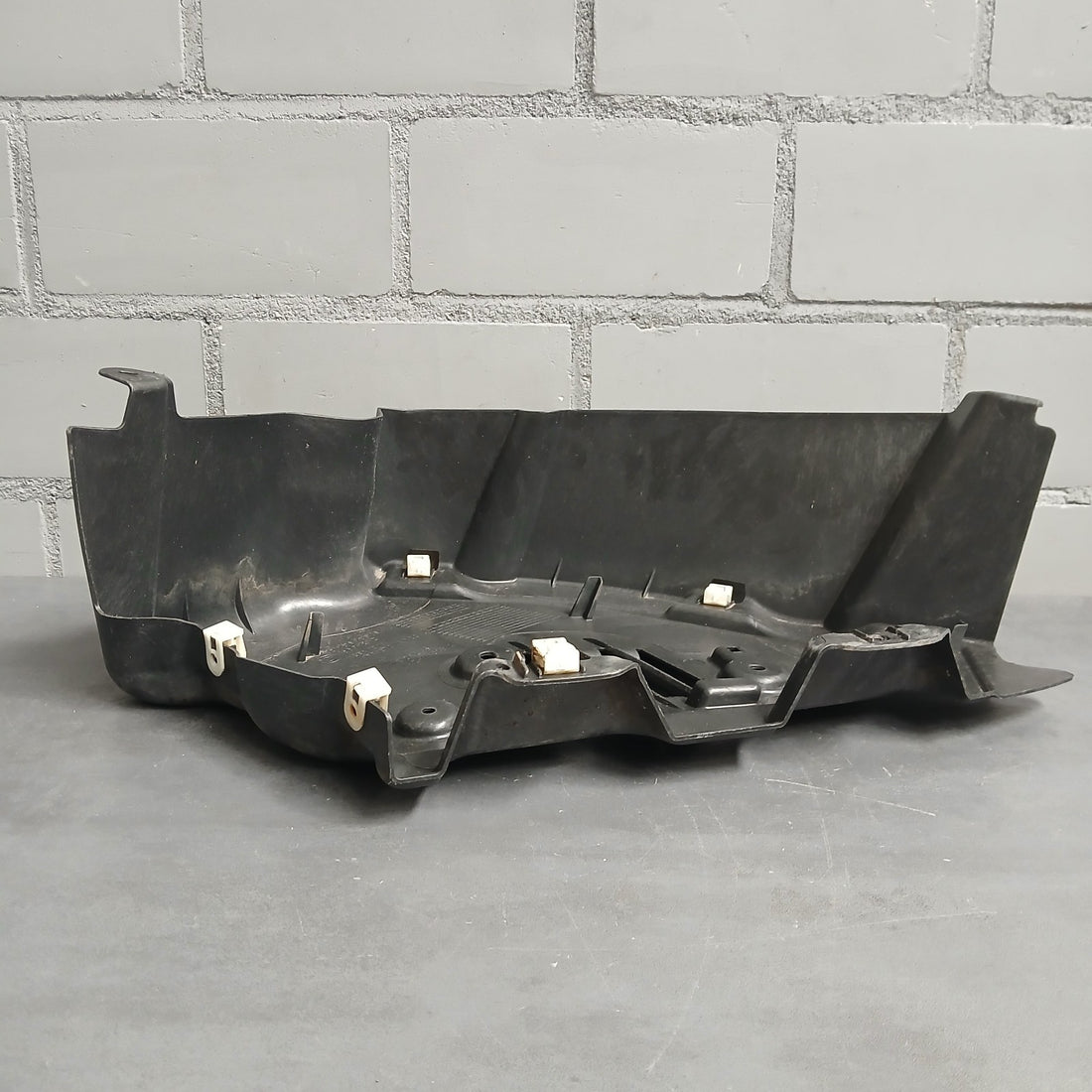 BMW i4 eDrive40 G26 BJ.2022 Unterbodenverkleidung links 51758738061