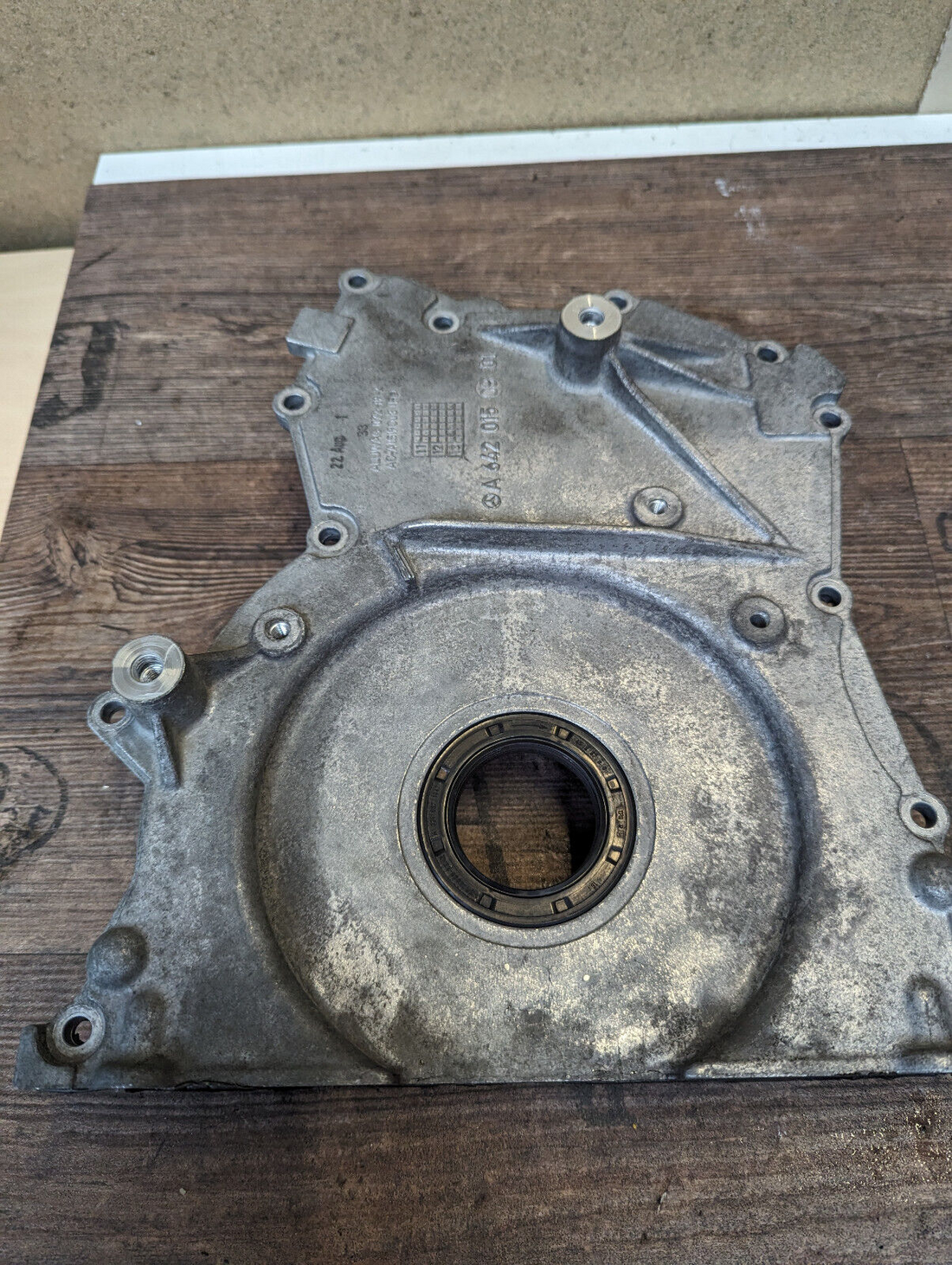 Stirndeckel MERCEDES-BENZ C-Klasse (W204) A6420150901