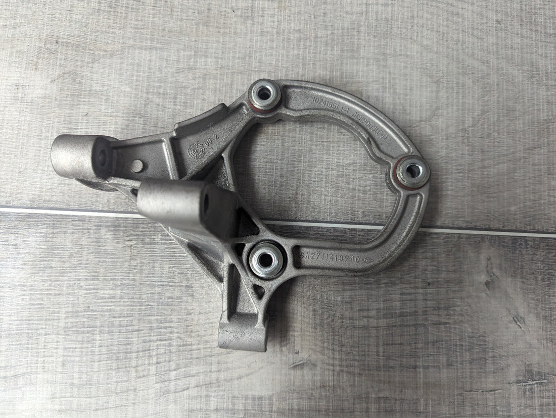 Mercedes Benz Luftpumpenhalterung A2711410940