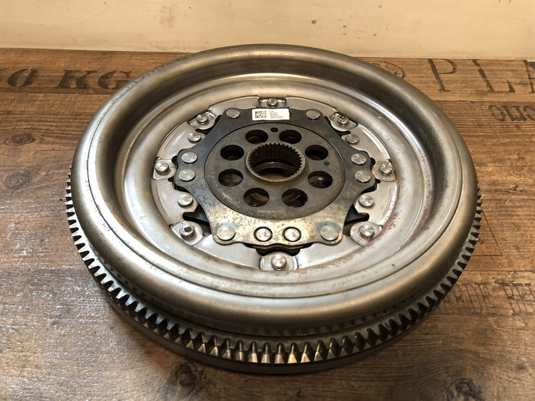 Nur 28tkm! - Original VW Audi Seat Skoda 1,8 TFSI Schwungrad ZMS 06K105266J