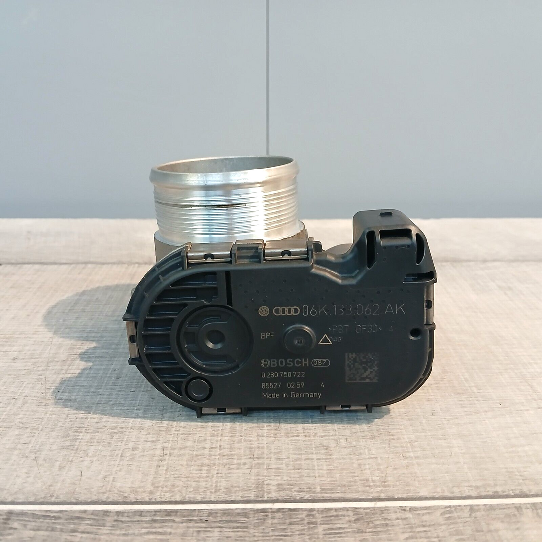 BOSCH Drosselklappe VW Audi Seat Skoda 2.0 TSI TFSI 06K133062AK 0280750722