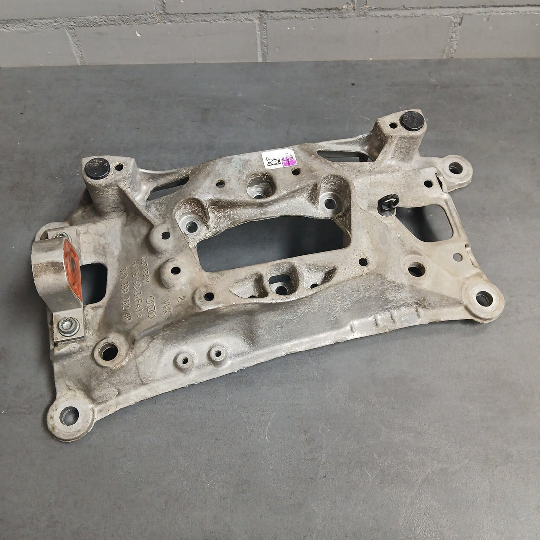 Original Audi A4 S4 B9 2017 Halterung Lager Getriebe 8W0399262AP