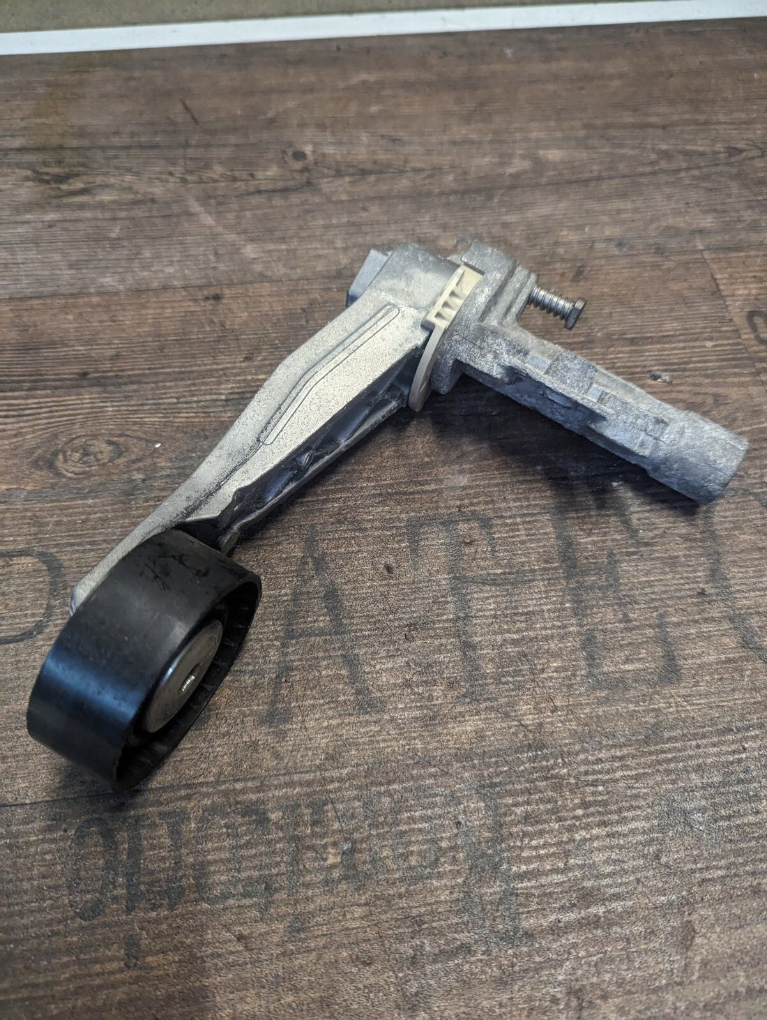 Spannrolle Riemenspanner Peugeot Citroen V75710158003