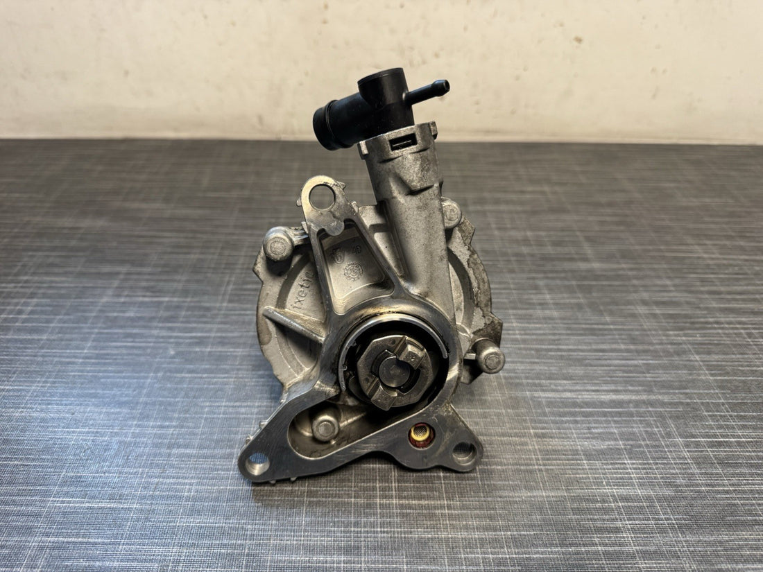 Original Opel Renault Unterdruckpumpe 1,6 DCI 146503760R