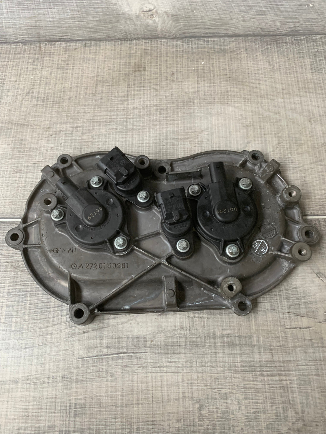Original Mercedes-Benz Stirndeckel Links A2720150201
