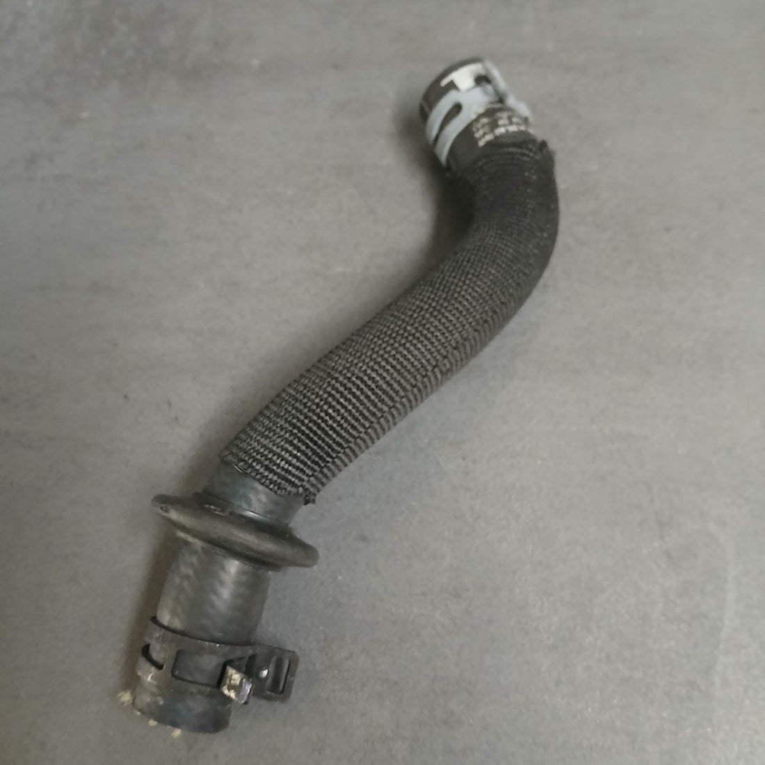 VW TOUAREG CR MOTOR KÜHLMITTELSCHLAUCH 4M0819342AF ORIGINAL