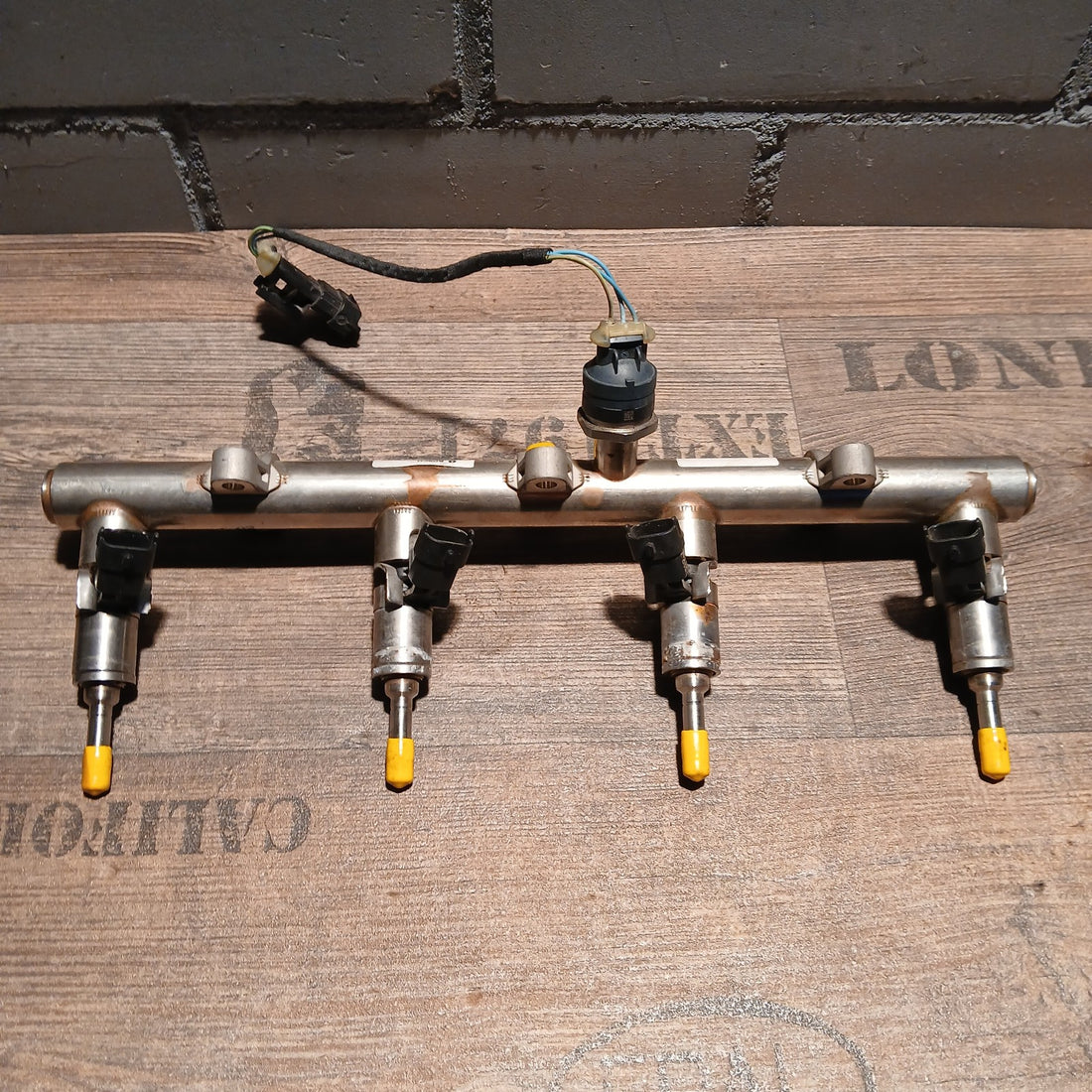 Einspritzleiste 0261555051 – Fuel Rail / Common Rail Ferrari California 4.3