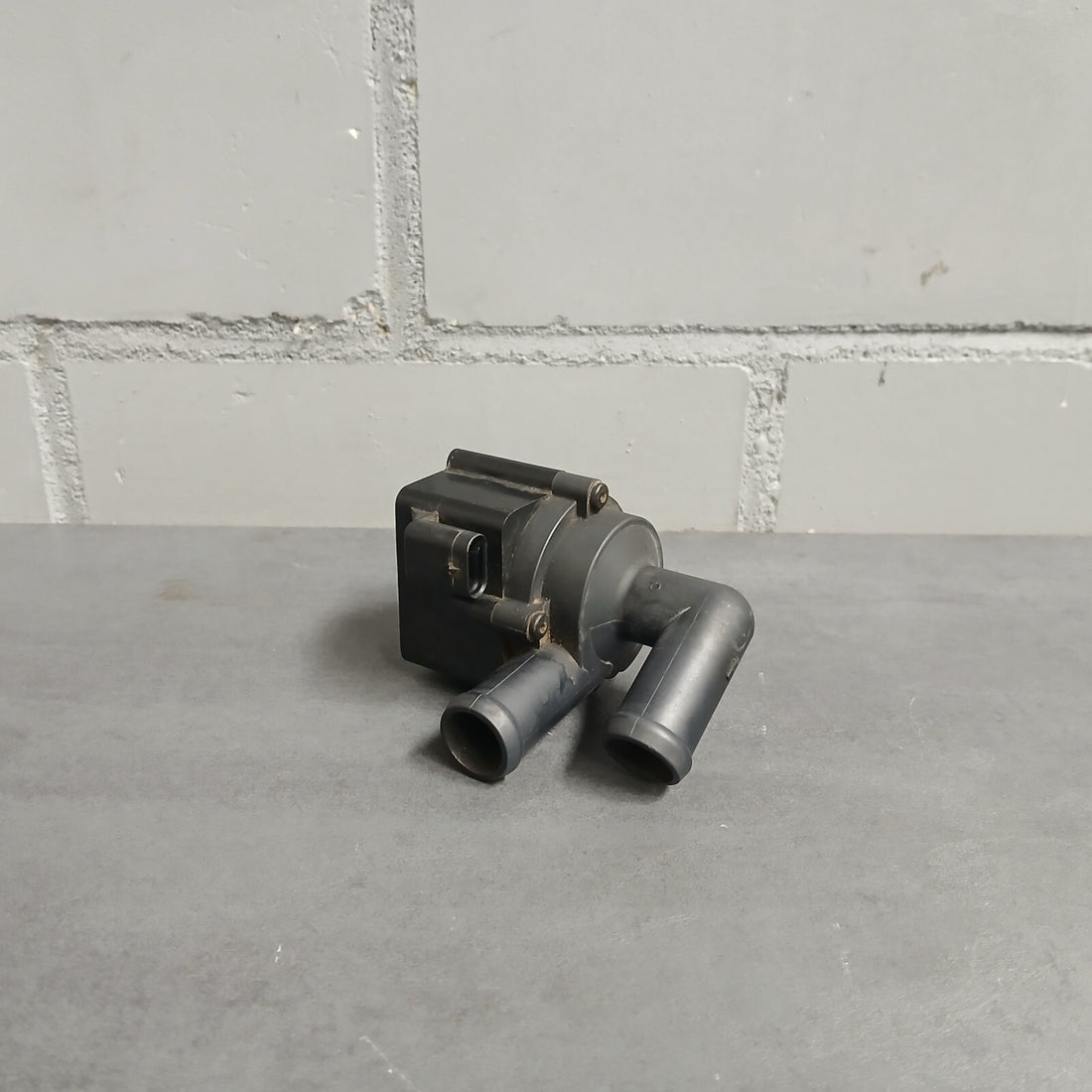 Zusatzwasserpumpe Original Vw Audi Golf 6,7 Passat Tiguan , A4 A5 A6 5N0965561