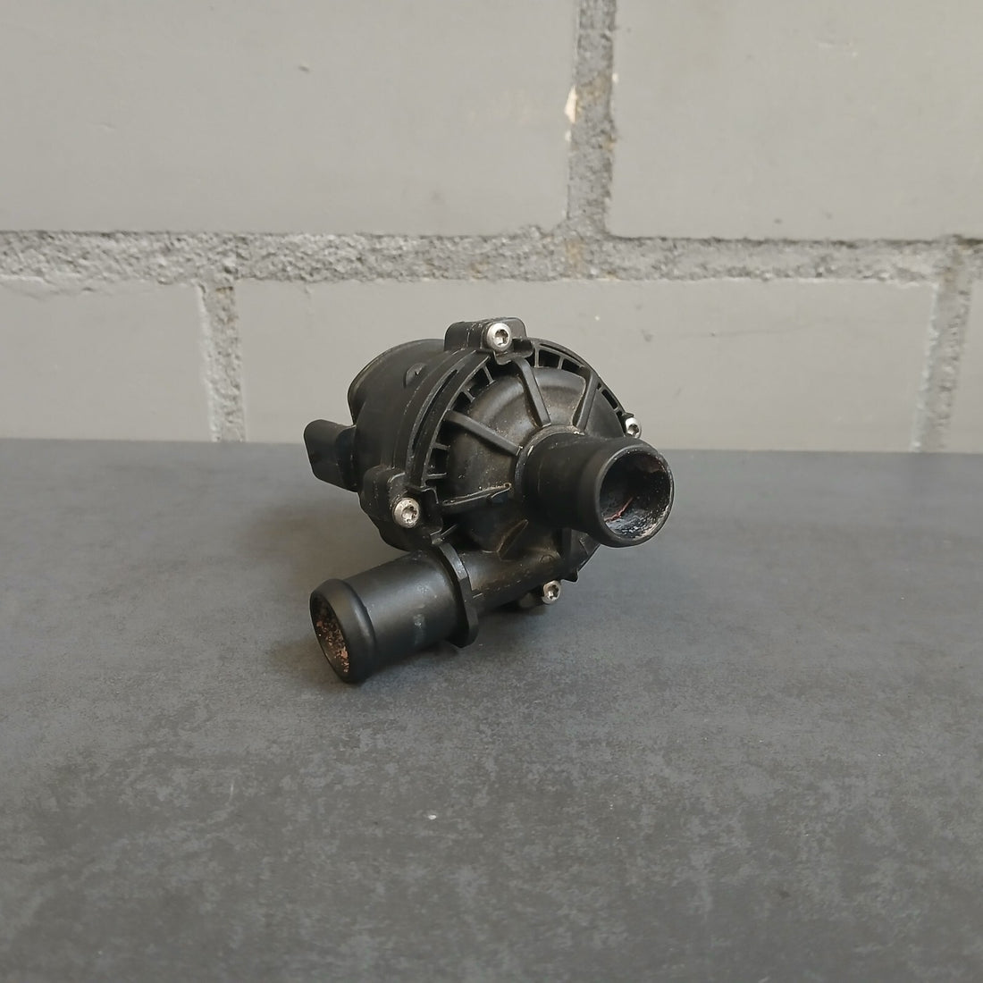 VW Audi Seat Skoda Zusatzwasserpumpe 2Q0965567A