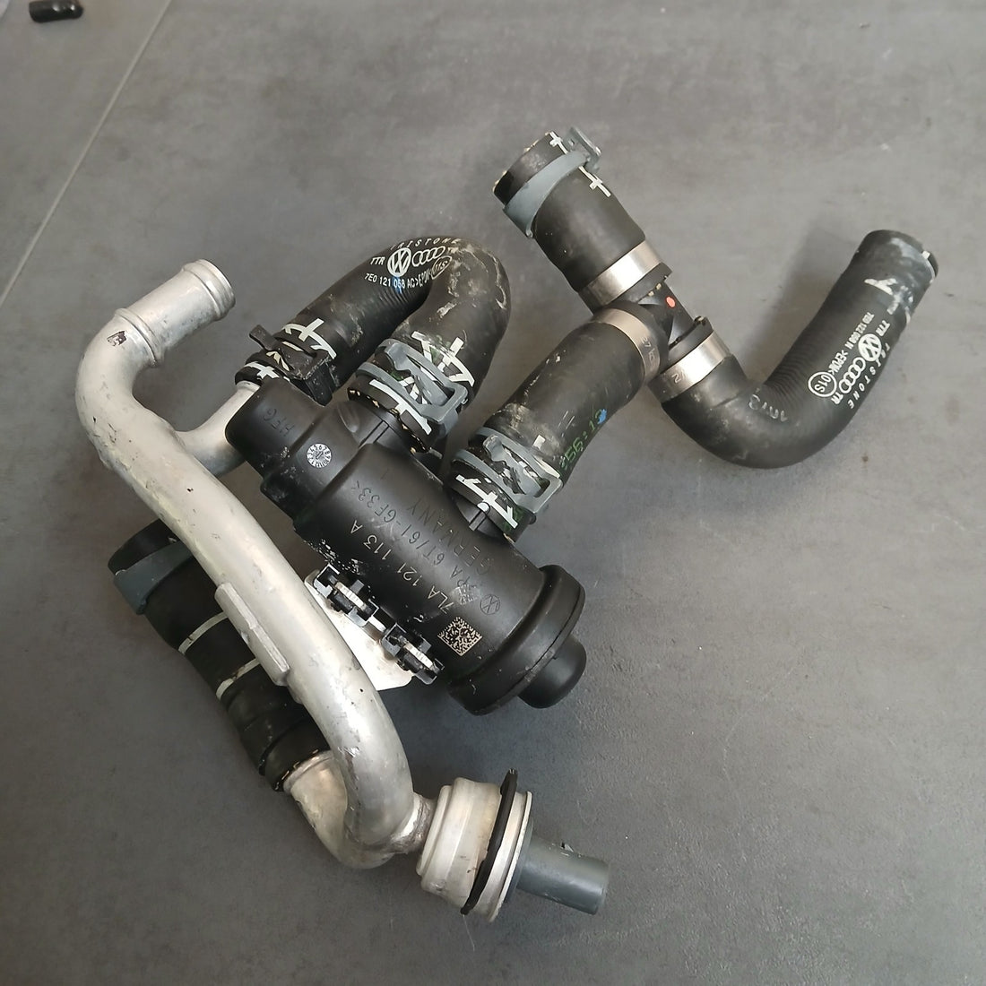 Original VW Thermostat 7LA121113A Alurohr Temperaturfühler 7E0121065BT Schläuche