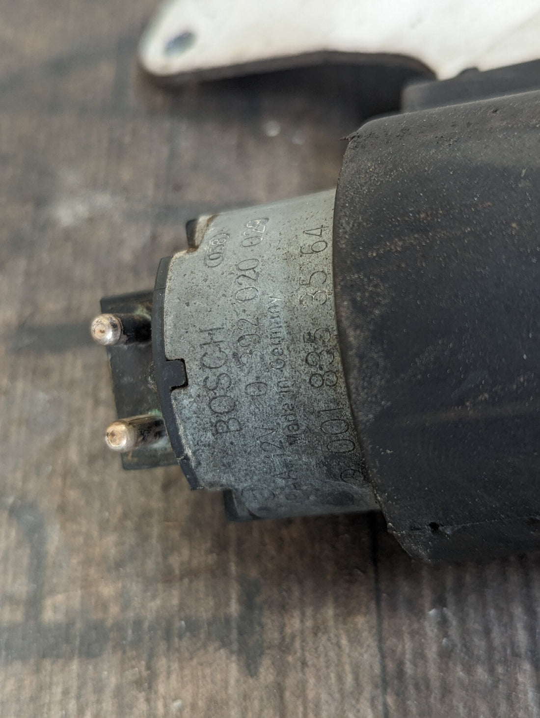 Mercedes Benz Zusatzwasserpumpe A2028300614 0018353564
