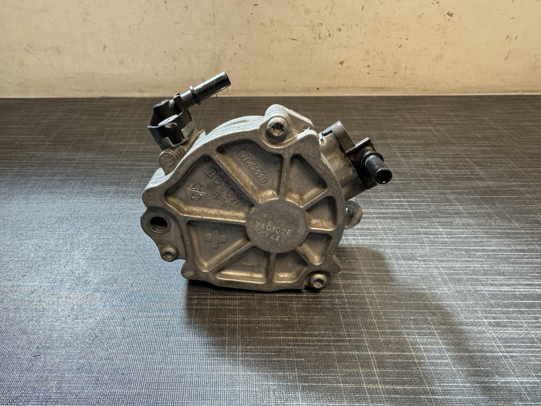Original Ford Peugeot Volvo Vakuumpumpe 9804021880