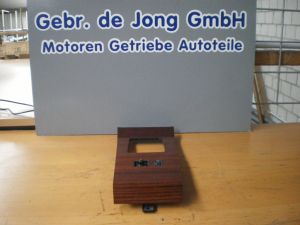 Produktbild zu: Mercedes Benz, W124, Mittelkonsole Holzabdeckung