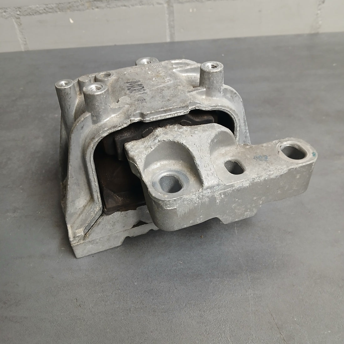 Motorträger Motorlager Motorhalter Rechts 2.0 TDI VW Passat B7  1K0199262CR