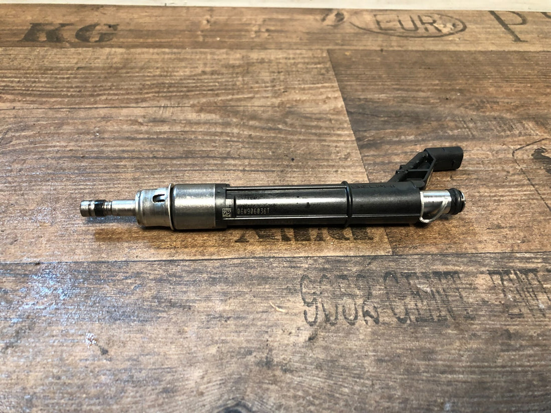 Einspritzdüse Original VW Touareg Audi A6 A7 Q8 3.0 TFSI Benzin 06M906036T