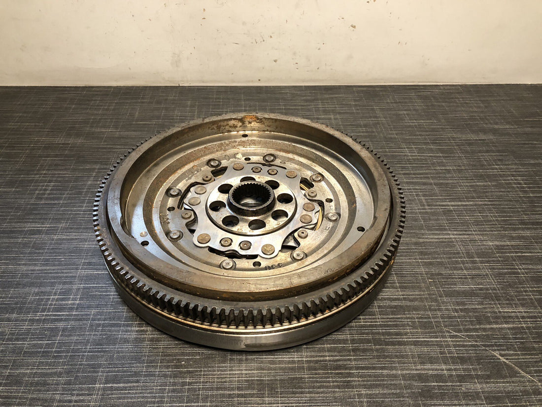28.750km - Original VW Audi Seat Skoda  2,0 TFSI  Schwungrad ZMS 06J105266AQ