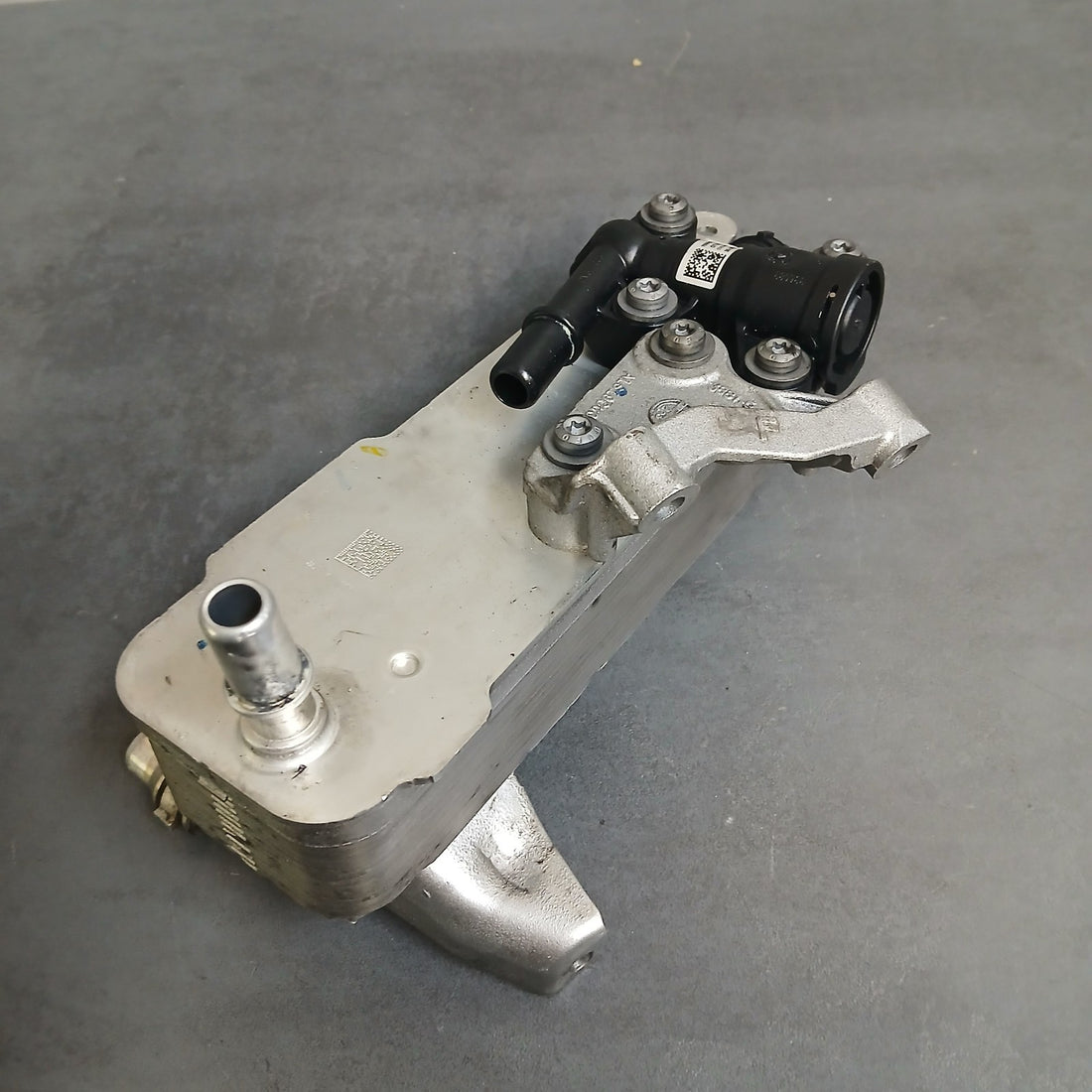 Original BMW Wärmetauscher Getriebe Ölkühler Öl rücklauf leitung    8514515