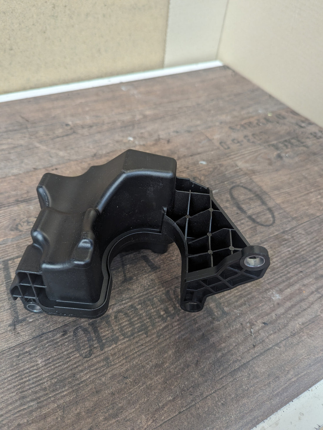 Unterdruckleitung Vakuumventil Druckspeicher Resonanzgehäuse PEUGEOT V756091680