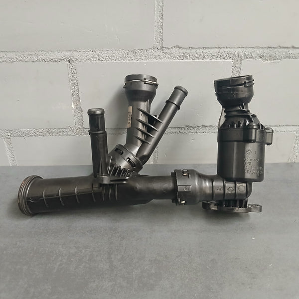 Thermostatgehäuse VAG VW Audi Seat Skoda 1.6 2.0 TDI 04L121111Q 04L121026Q