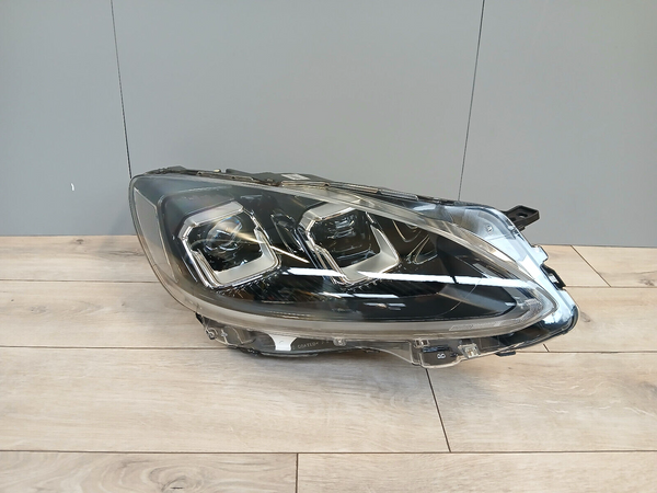 TOP Zustand - Frontscheinwerfer Ford Kuga Mk3 ab 2019 LED rechts LV4B-13E016-AH
