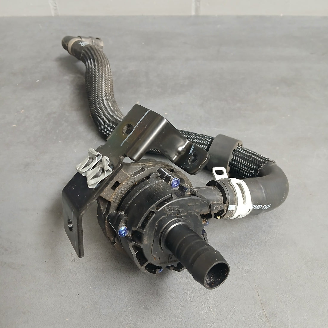 Original Ford Kuga III Hybrid Wasserpumpe     LX6118D473HCC