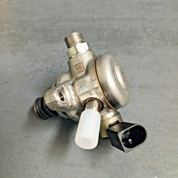 Hochdruckpumpe VW Audi Seat Skoda 04E127027N
