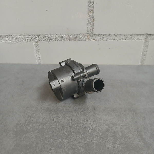 Kia Sorento 2.2 CRDI Coolant pump MT100-K3001