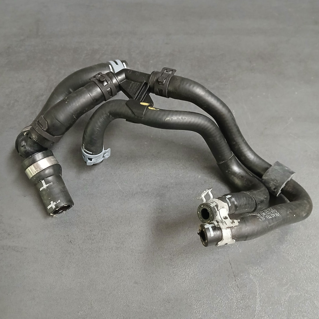 Original Audi Q3 FJN Benzin 110kW 2026 Kühlleitung Kühlschlauch   5WA122097P