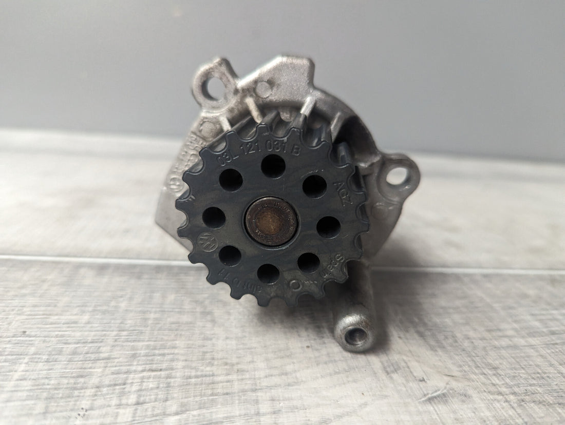 Original VW Caddy 1.6 TDI Wasserpumpe 03L121019